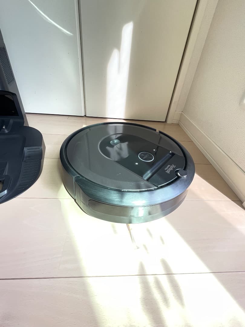 【美品】iRobot ルンバi7+ ロボット掃除機 本体