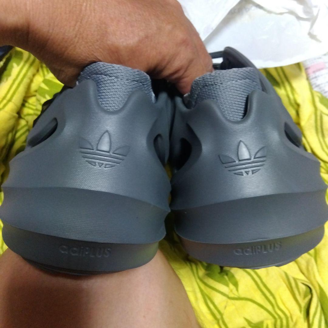 アディダスアディフォーム