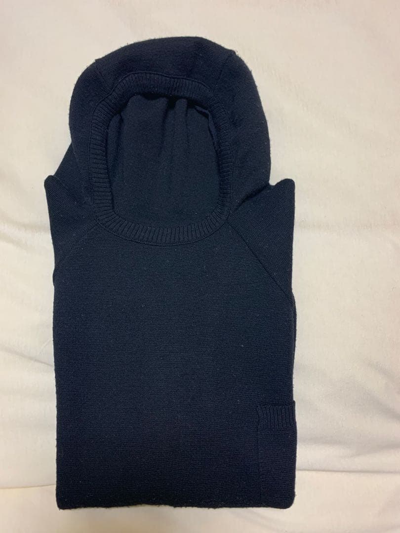 FINAL  ブラック フード付きセーター