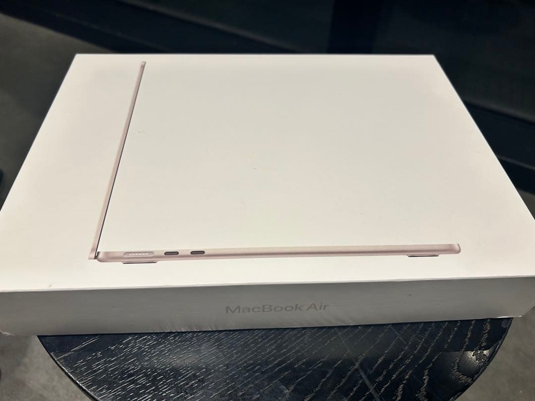 MacBook本体 MacBook Air (M2, 2022) 8GB