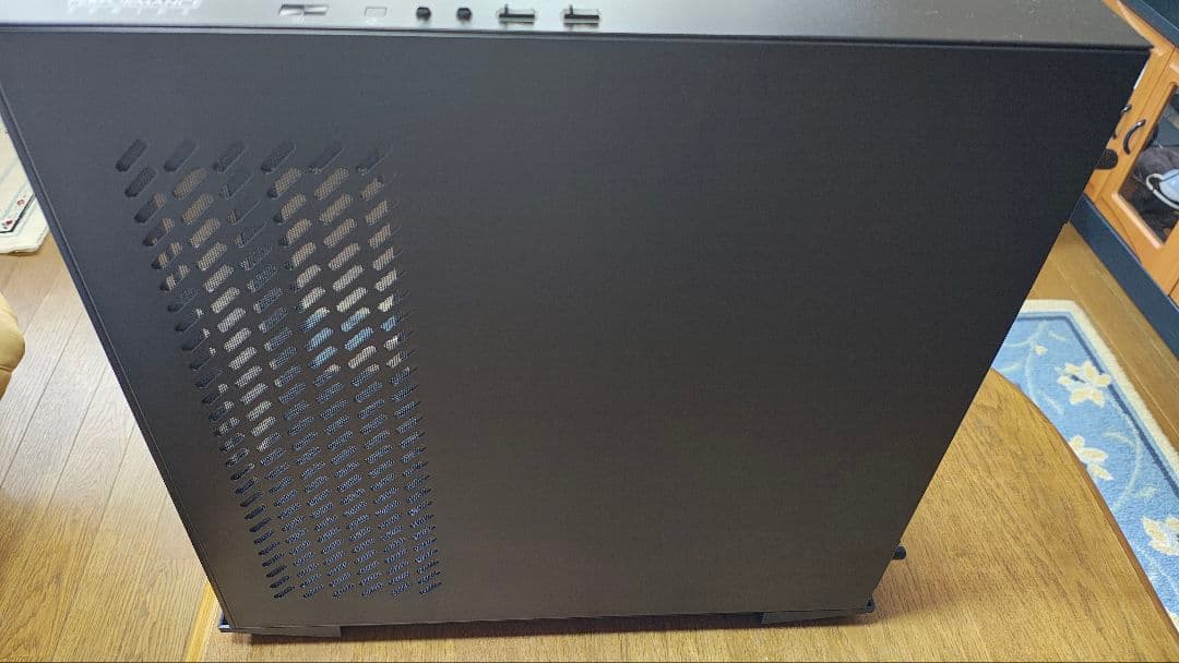 P120 CRYSTAL ミドルタワー PCケース