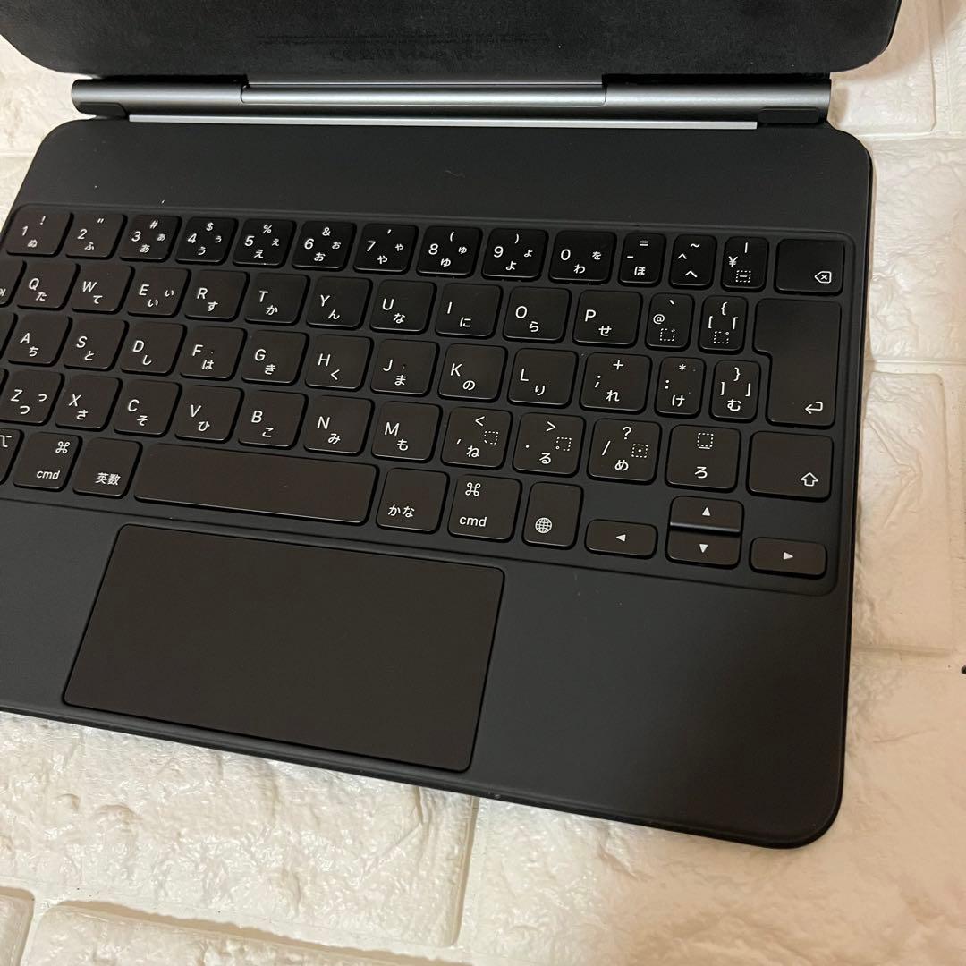 【美品】iPad Pro11インチ マジックキーボード A2261