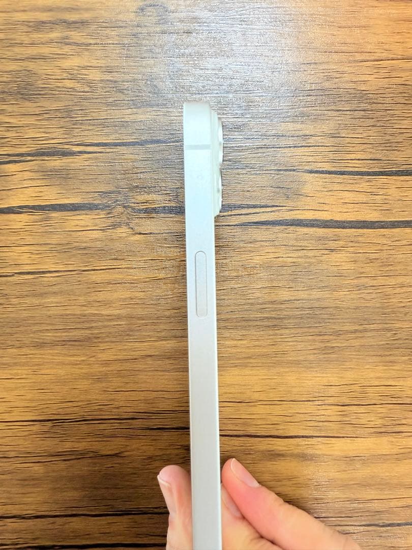 Apple iPhone 14 256GB スターライト