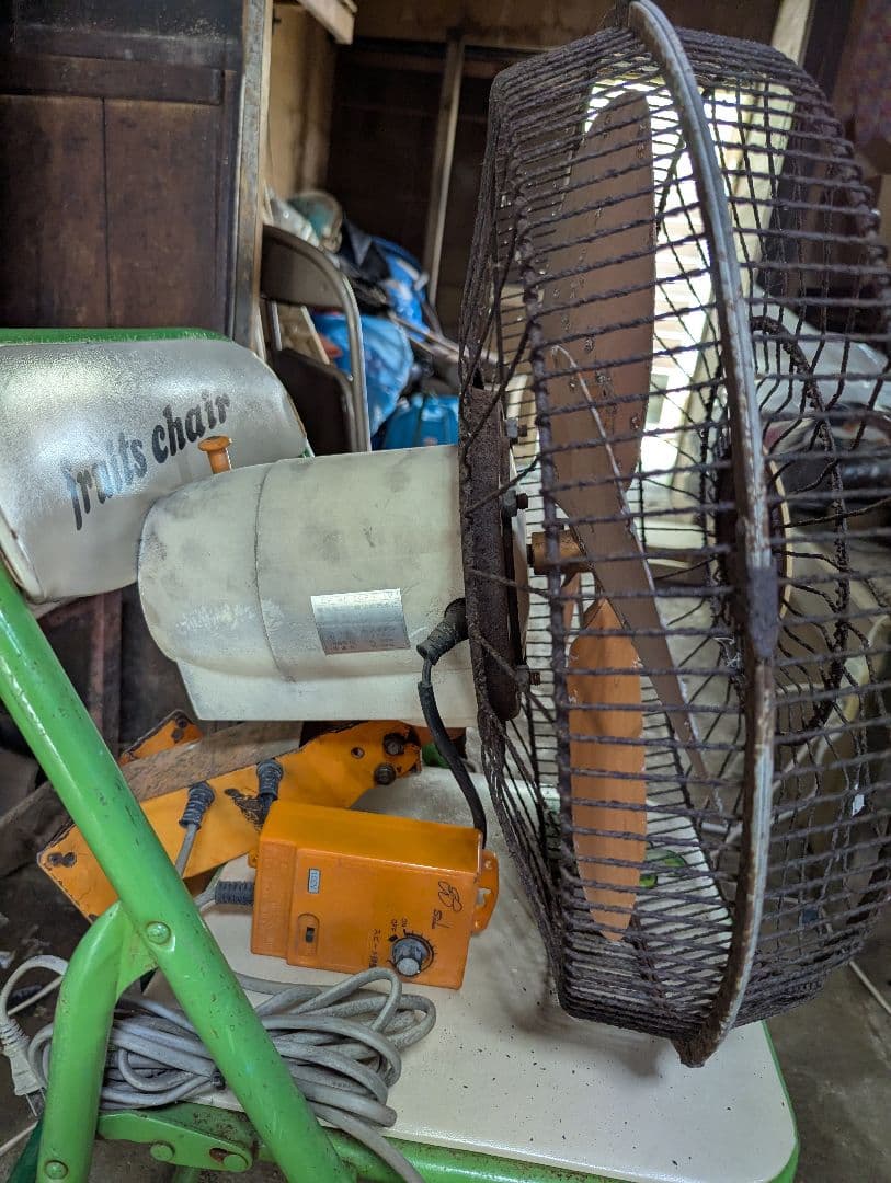 昭和レトロ•壁付扇風機•スイデン壁付扇風機•可動品•金属プロペラ•業務用？•首振