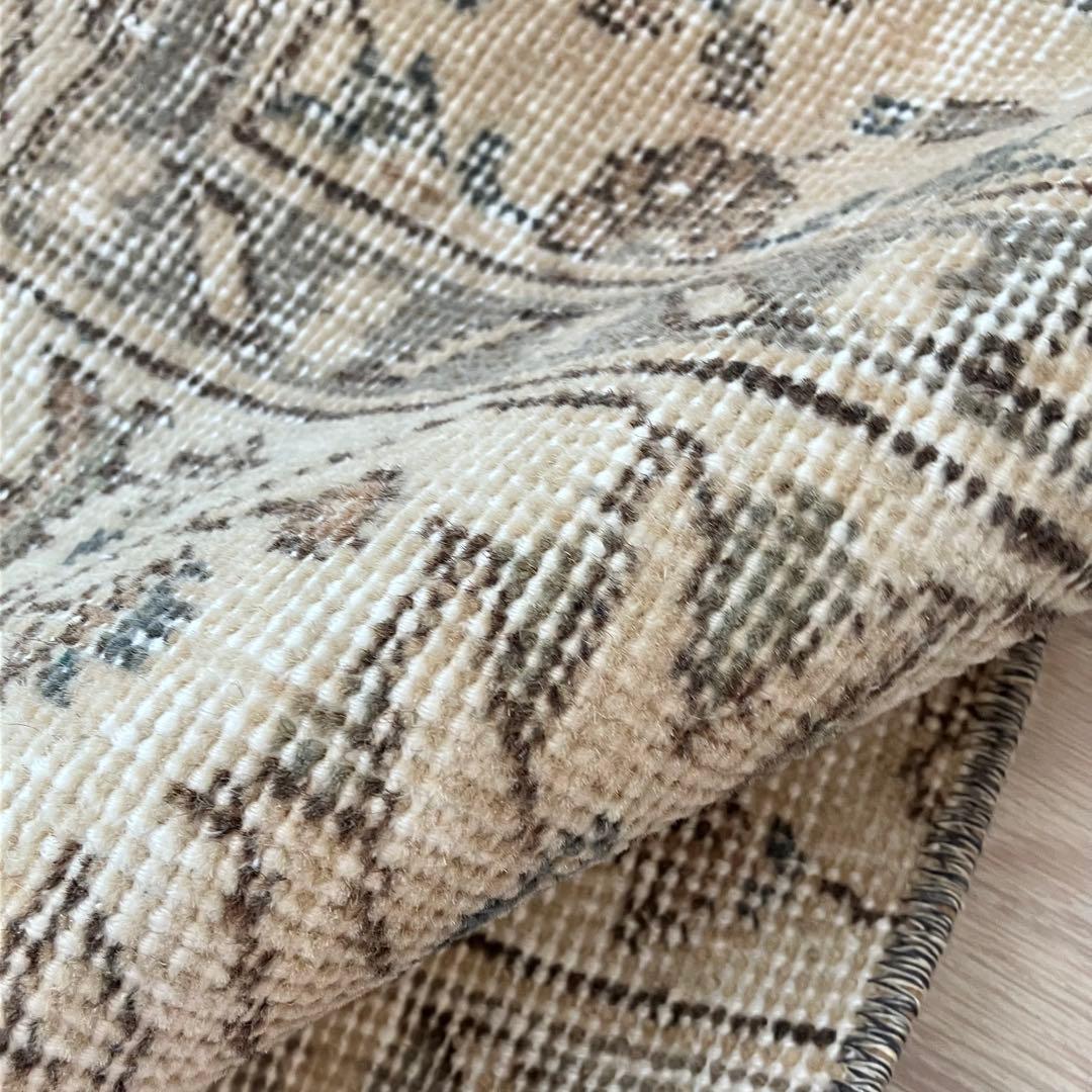 キャラメルベージュ55×119✳︎フラワー　L字デザイン　トルコヴィンテージラグ