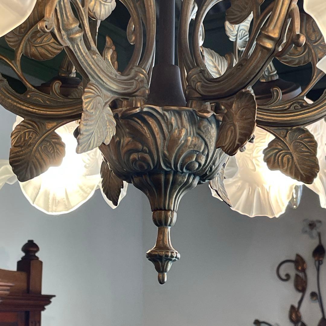 r179 IDC大塚家具 真鍮製 6灯シャンデリア 豪華でクラシックなデザイン