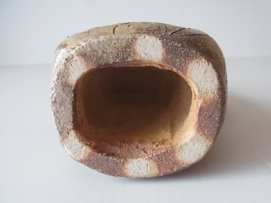 小嶋亜創『灰釉陶仏（大）』初期伊万里 李朝 古唐津 黒高麗 オンギ くらわんか