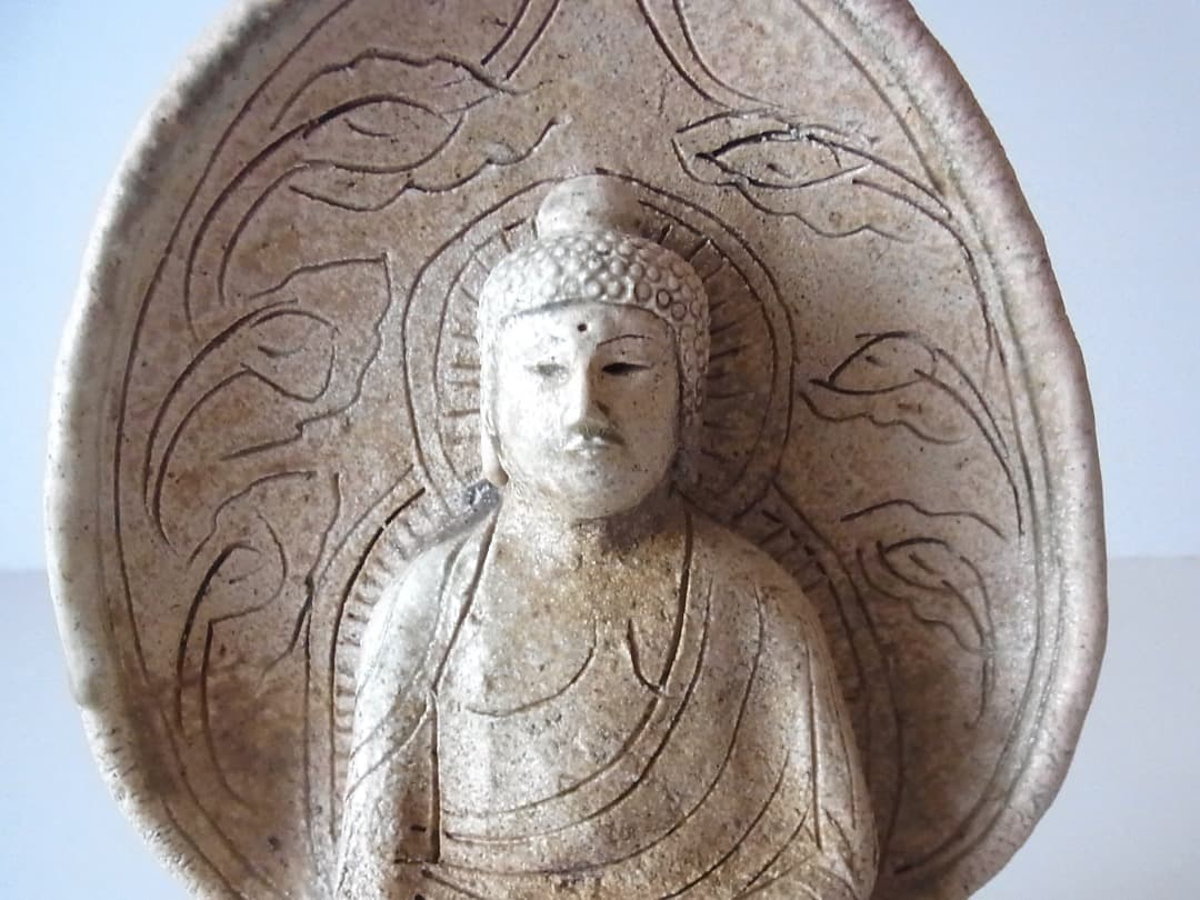 小嶋亜創『灰釉陶仏（大）』初期伊万里 李朝 古唐津 黒高麗 オンギ くらわんか