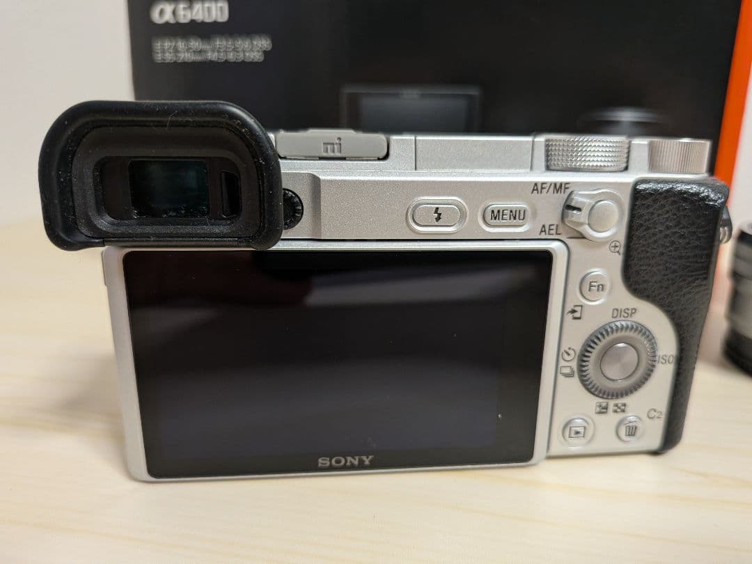 【専用品】Sony α6400 ミラーレス一眼 2レンズ付き