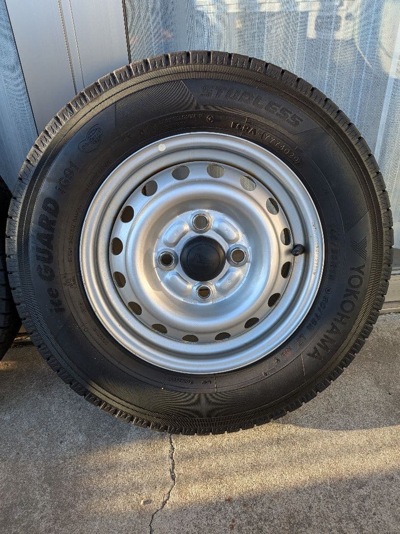 145/80R12 スタッドレス 20年製 ハイゼットやキャリートラック等