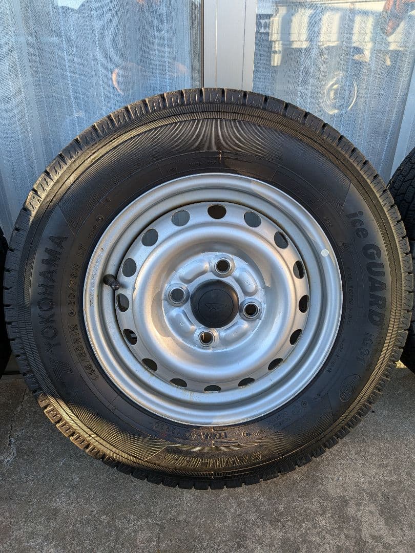 145/80R12 スタッドレス 20年製 ハイゼットやキャリートラック等