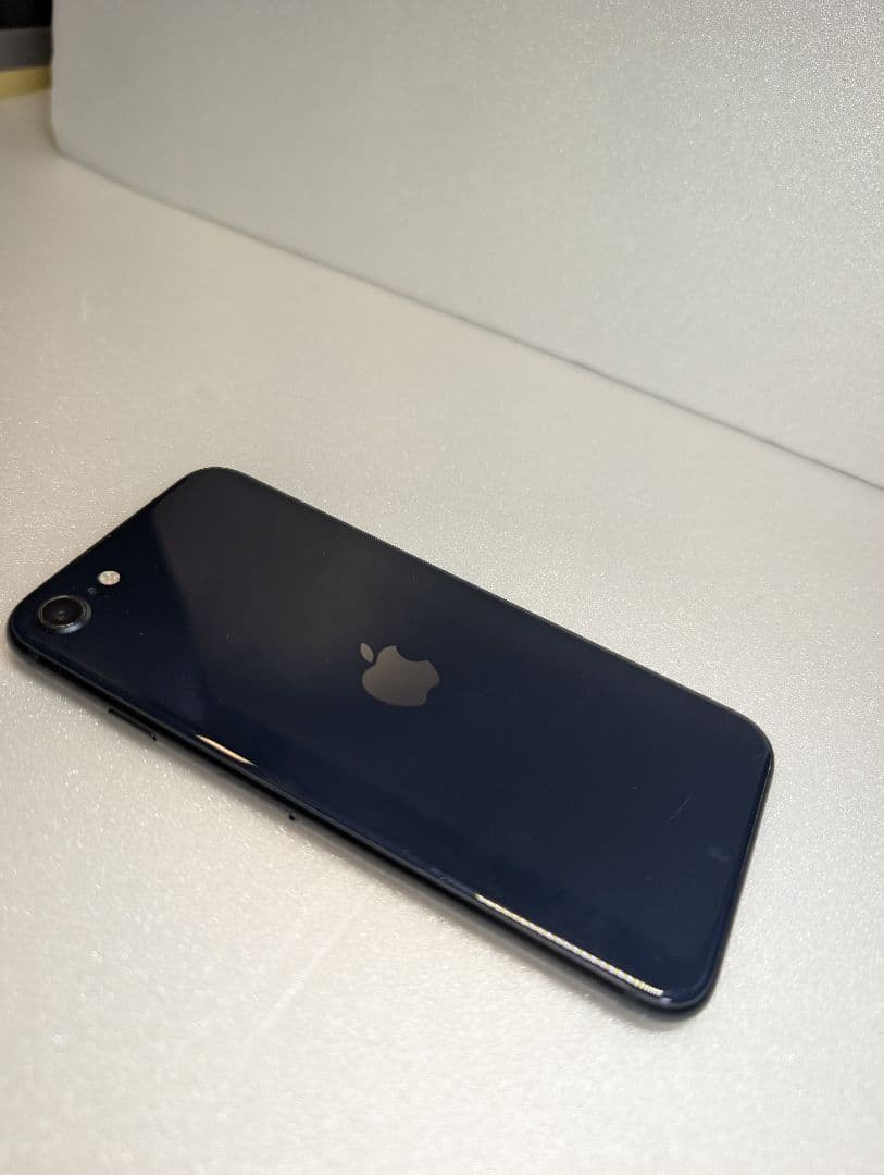 iphoneSE3 第3世代　64GB　ミッドナイト　管理番号11935