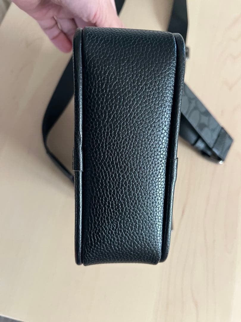 【中古美品】COACHコーチメンズバッグ ショルダーバッグ 品番CC009