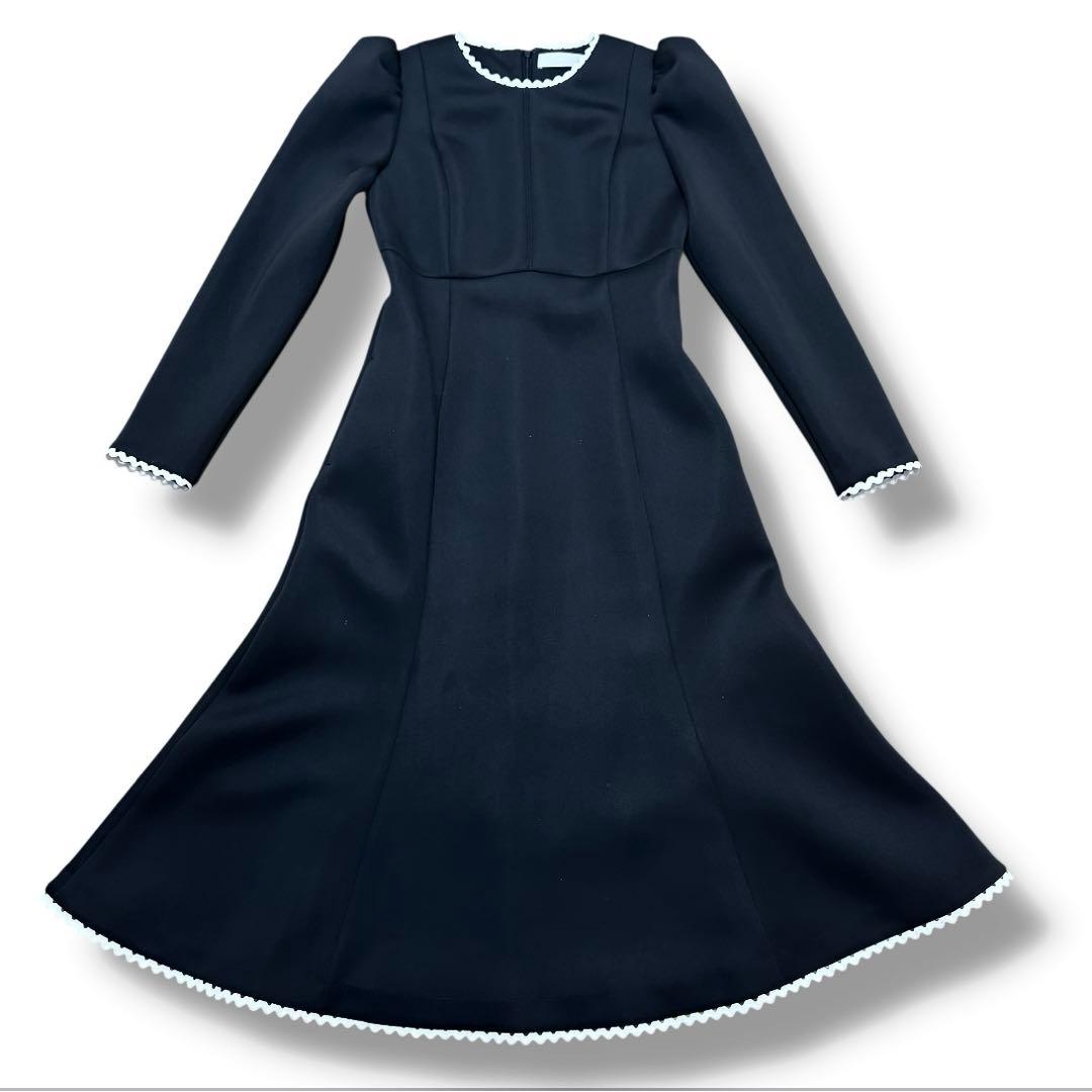 【新品未使用✨】CELFORD Aライン ワンピース Sサイズ ブラック