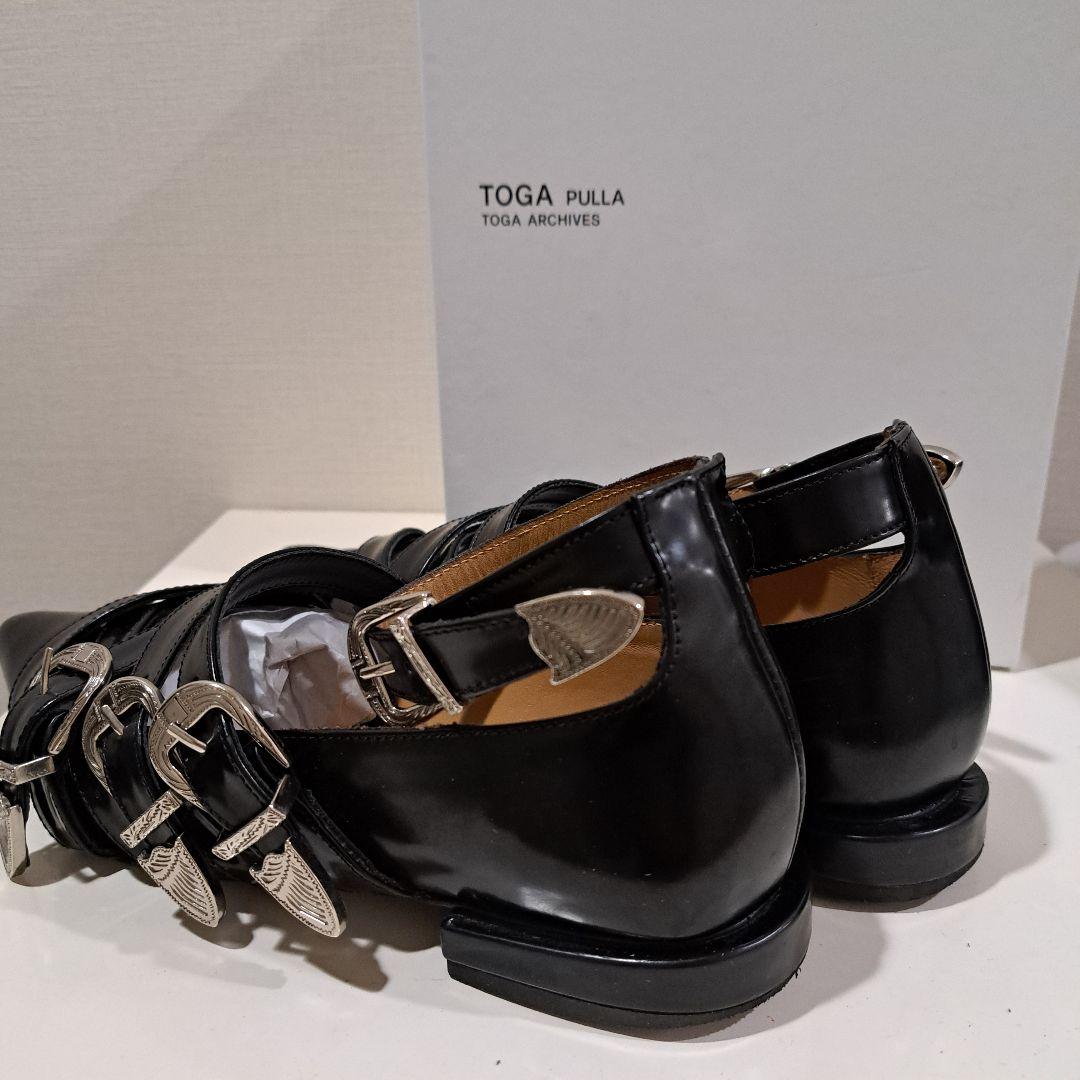 TOGA PULLA ブラックレザーシューズ