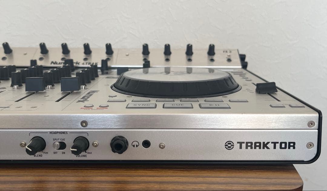 ③激レア　Numark ヌマーク4TRAK DJコントローラー