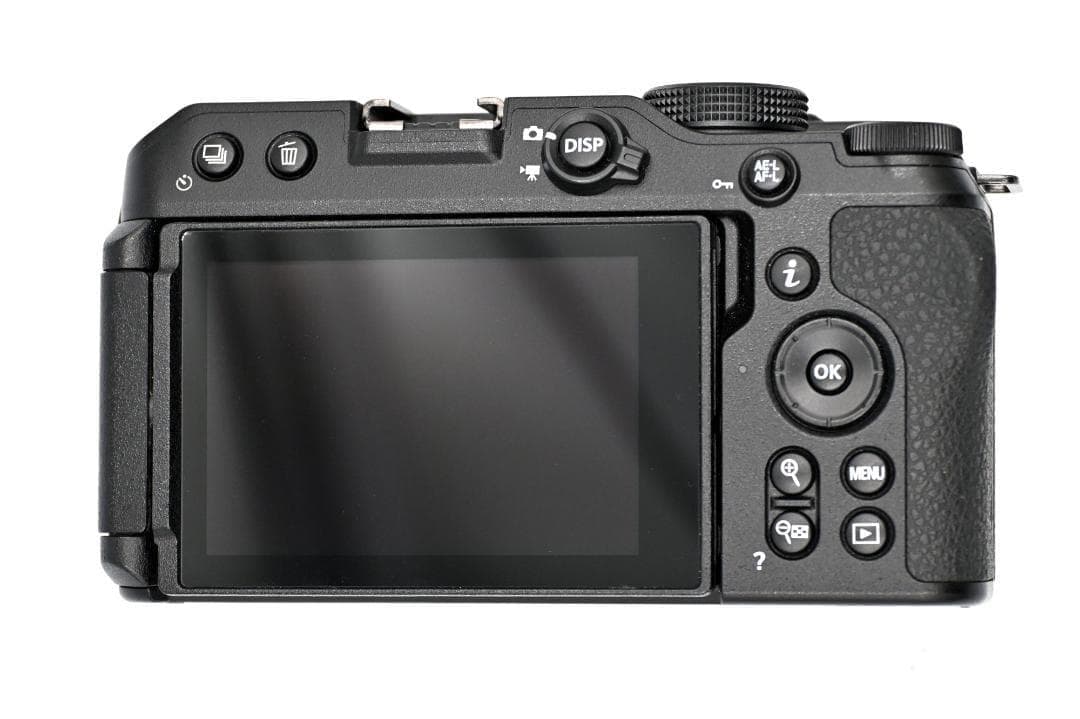 Nikon Z30 ボディ ショット数7400回