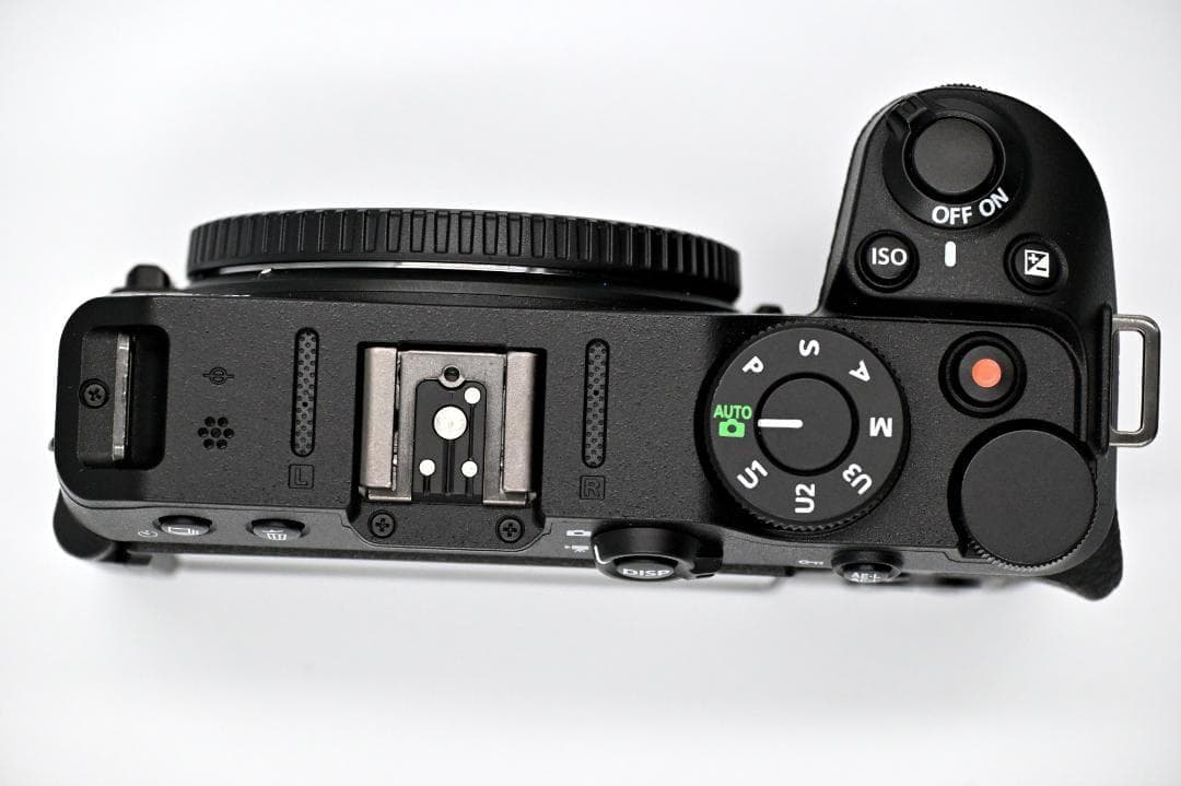 Nikon Z30 ボディ ショット数7400回