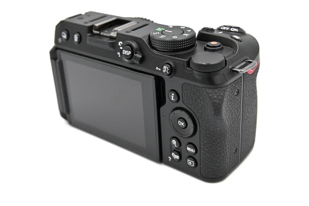 Nikon Z30 ボディ ショット数7400回