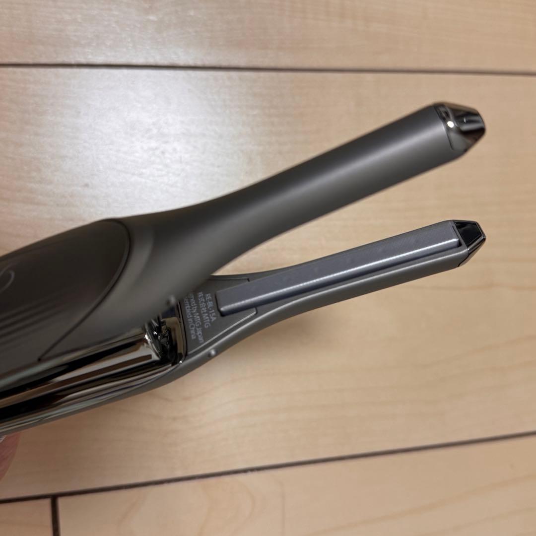 【未使用】リファ フィンガーアイロン ST6 ダークシルバー