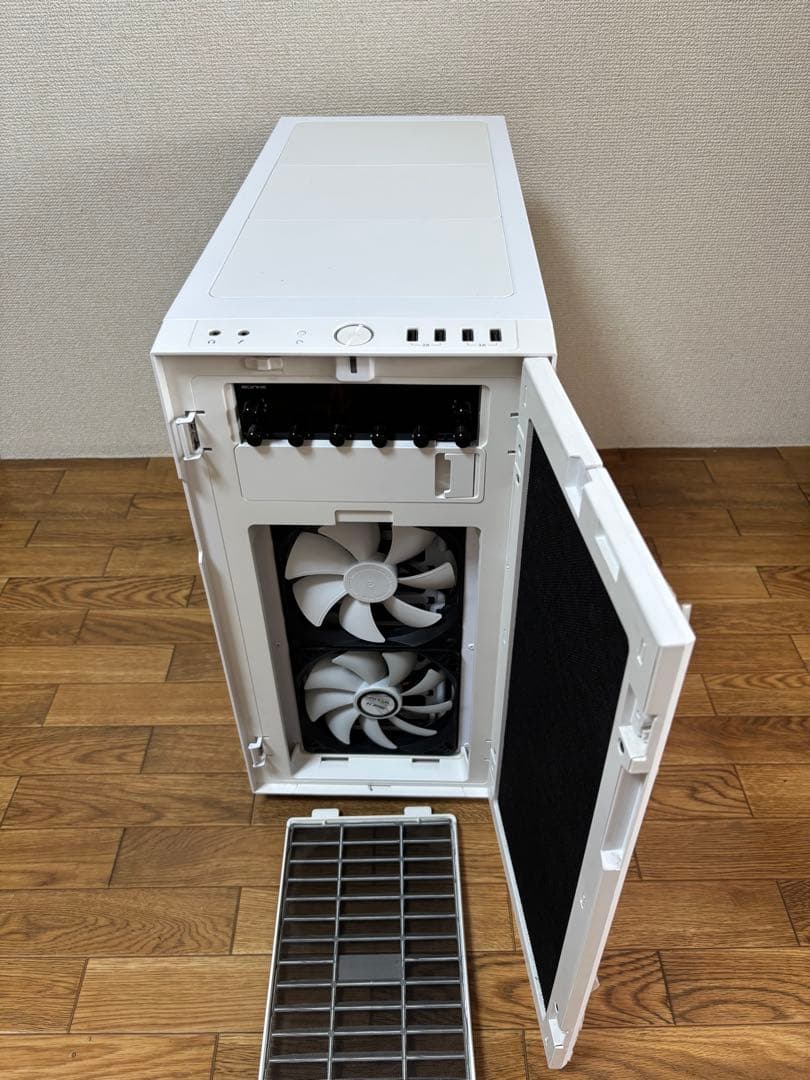 Fractal Design DEFINE R5 PCケース ホワイト （中古）