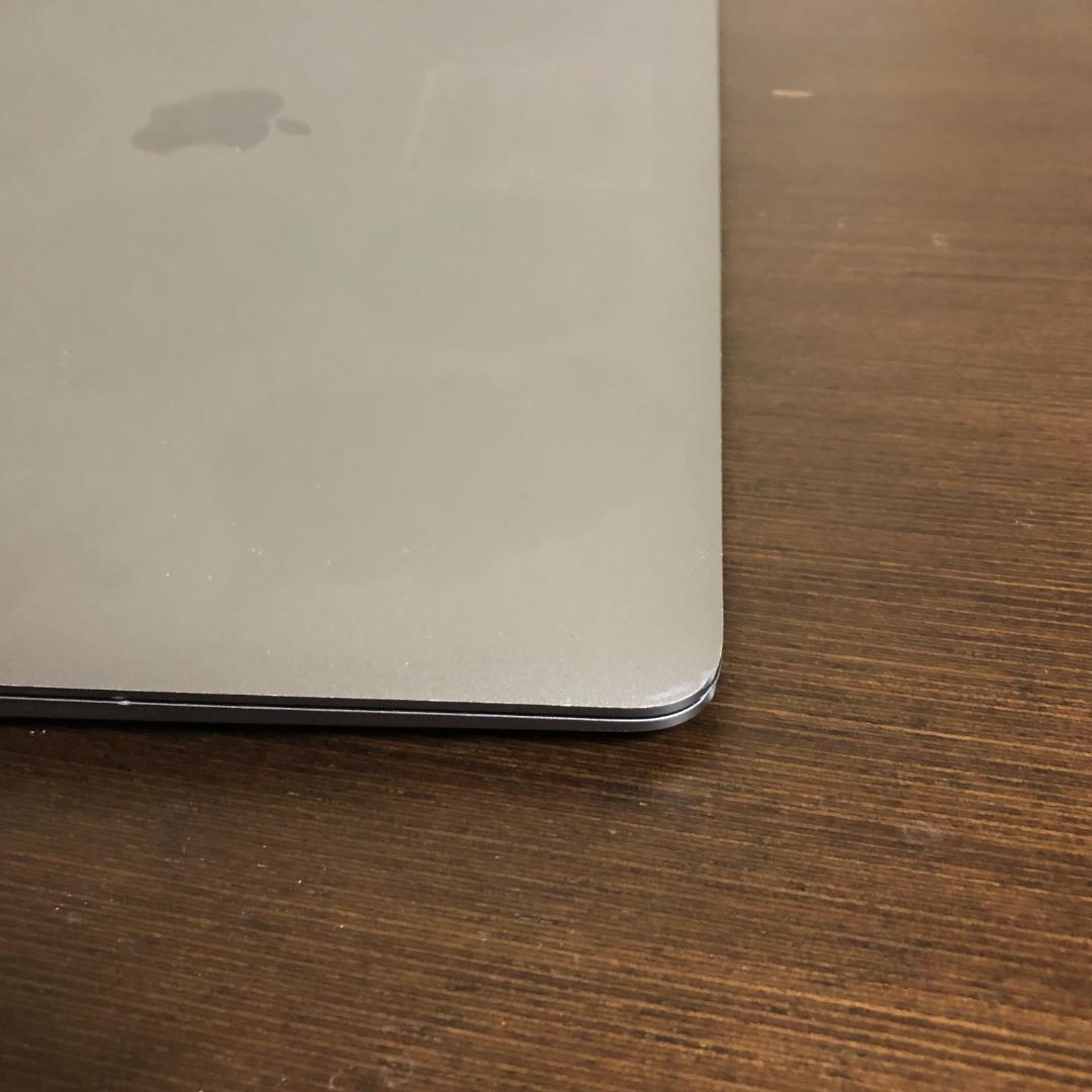 MacBook本体 MacBook Air 13-inch i5/16GB/256GB Retina