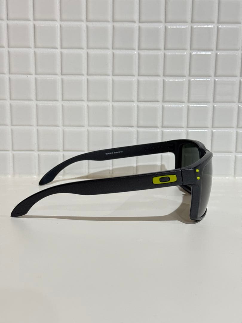 【美品】大人気 OAKLEY オークリー ホルブルック サングラス ダークグレー