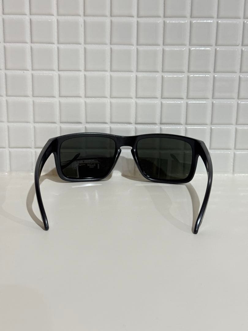 【美品】大人気 OAKLEY オークリー ホルブルック サングラス ダークグレー