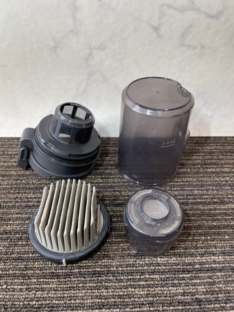 901 東芝 コードレス スティック型掃除機 クリーナー ストームグレー 高年式