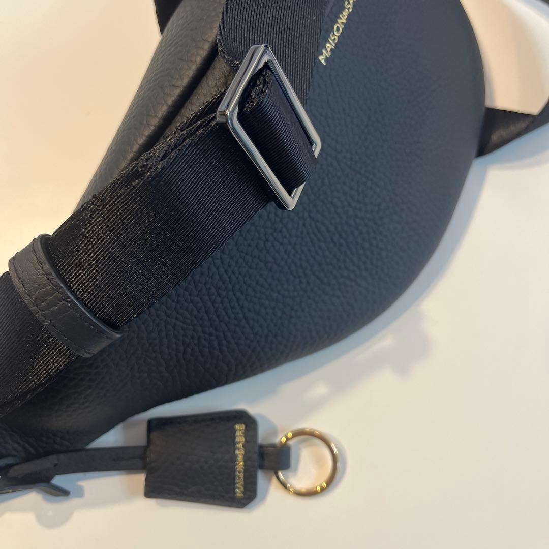 [ほぼ新品] MAISON de SABRÉ レザー スリングバッグ