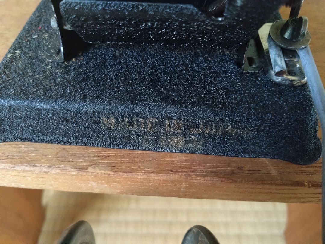 昭和レトロ　アンティーク　手動式映写機 と フィルム