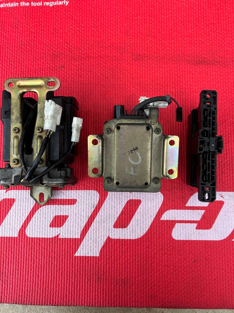 RX7 FC3Sトレーディング.リーディングイグニッションコイルヒューズボックス