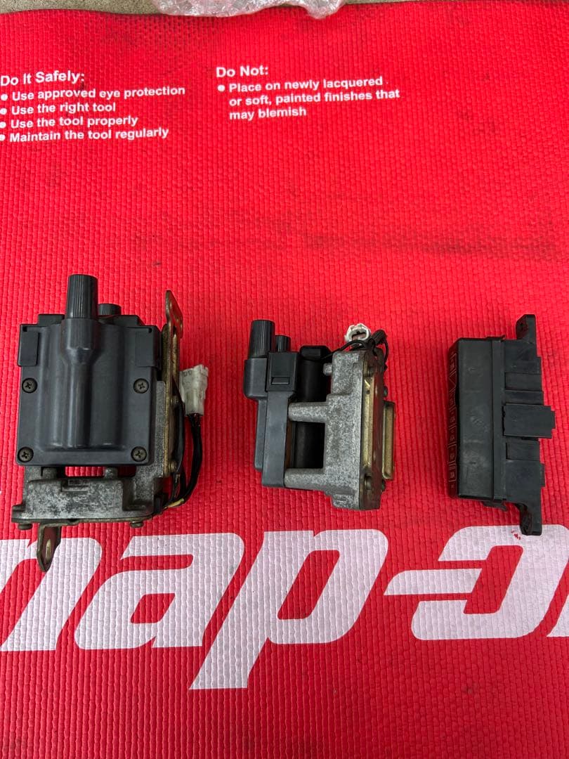 RX7 FC3Sトレーディング.リーディングイグニッションコイルヒューズボックス