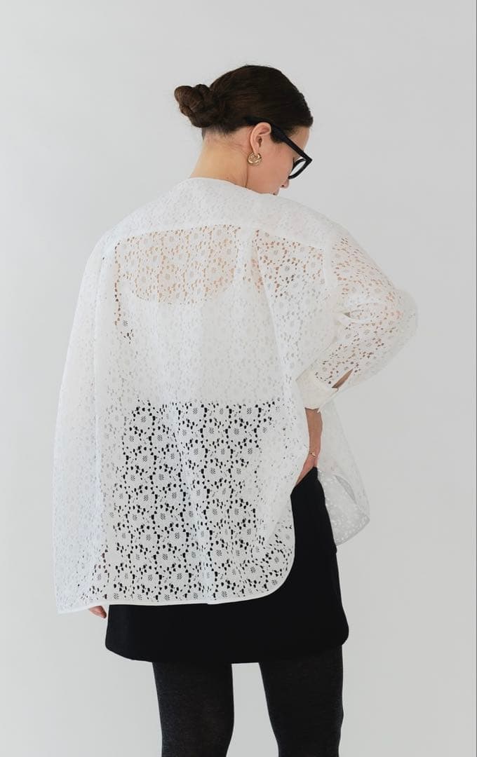 yori フロッキーレースシャツ ホワイト 2025AW