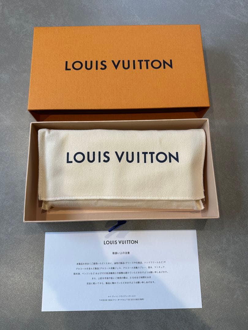 【新品未使用】ルイヴィトン ポルトフォイユ・サラ　長財布　M80726