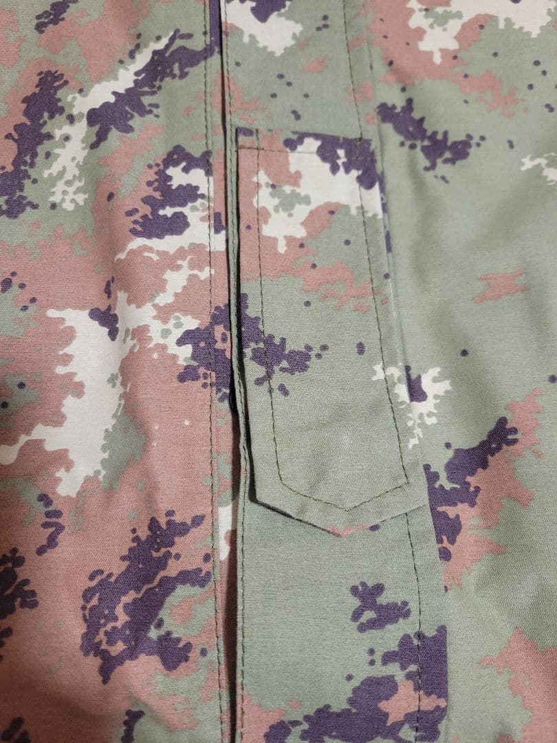 イタリア軍 WATERPROOF リバーシブル ジャケット ベジタトカモ L