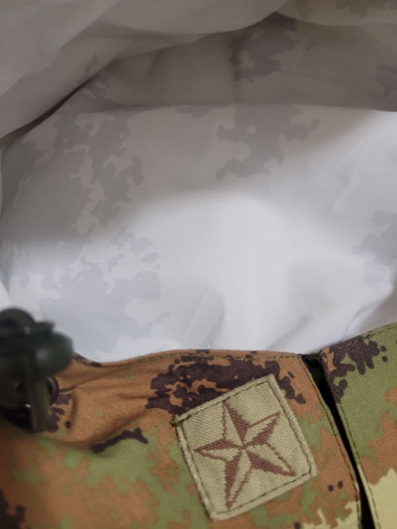 イタリア軍 WATERPROOF リバーシブル ジャケット ベジタトカモ L