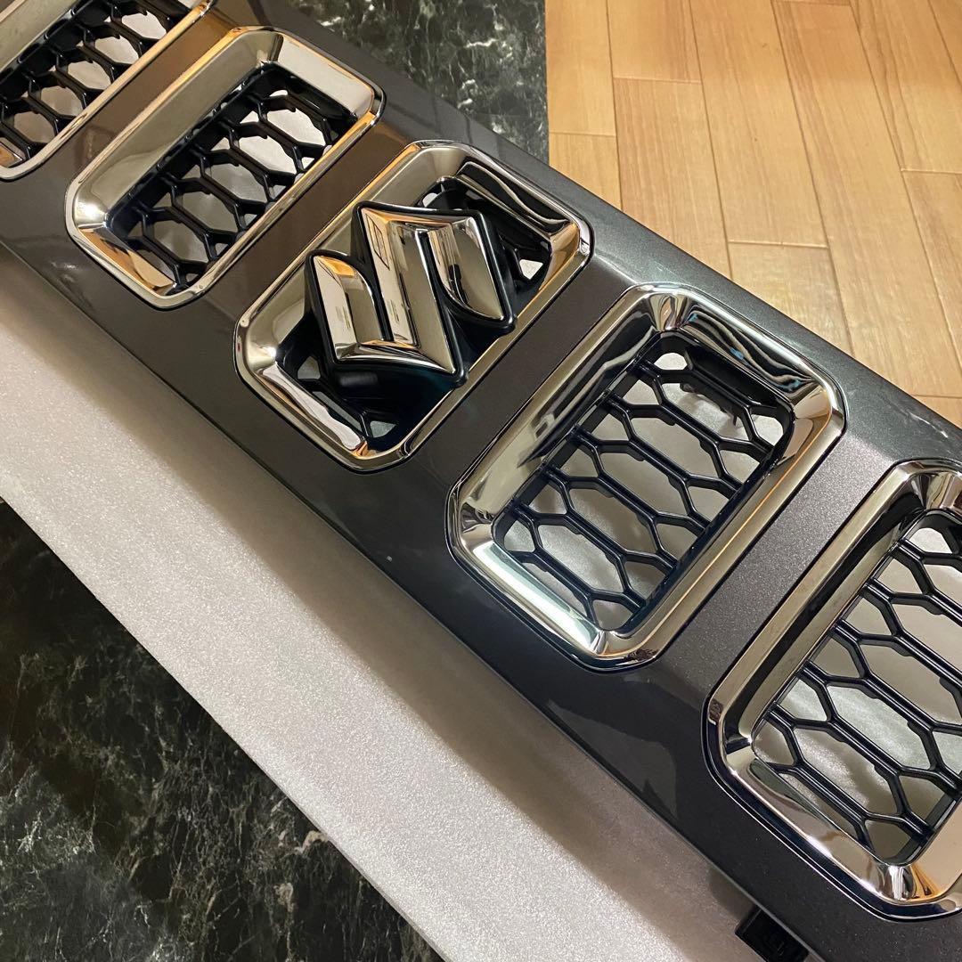 ジムニー　ノマド　純正　フロントグリル　未使用品 ジムニー グリル