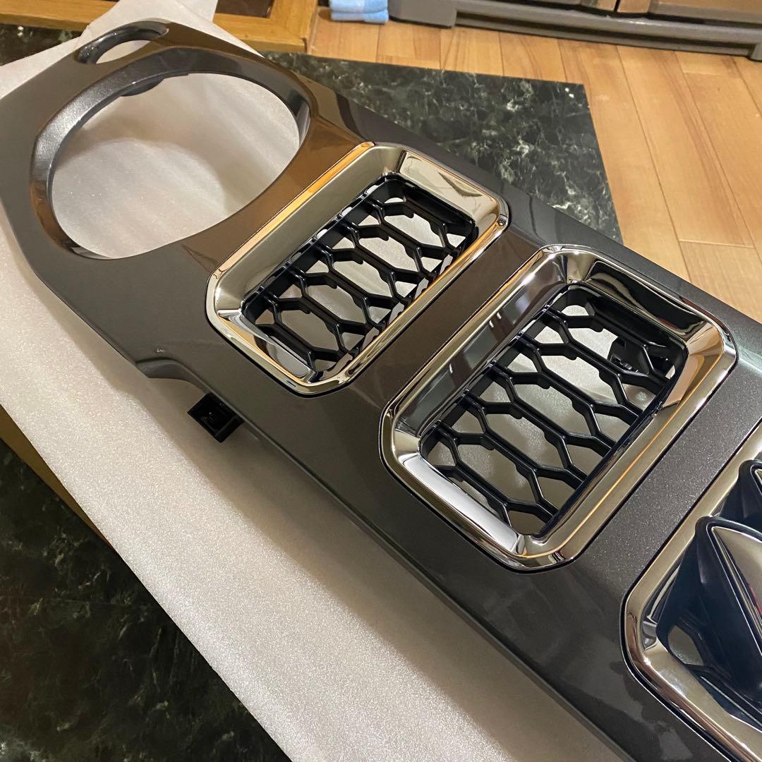 ジムニー　ノマド　純正　フロントグリル　未使用品 ジムニー グリル