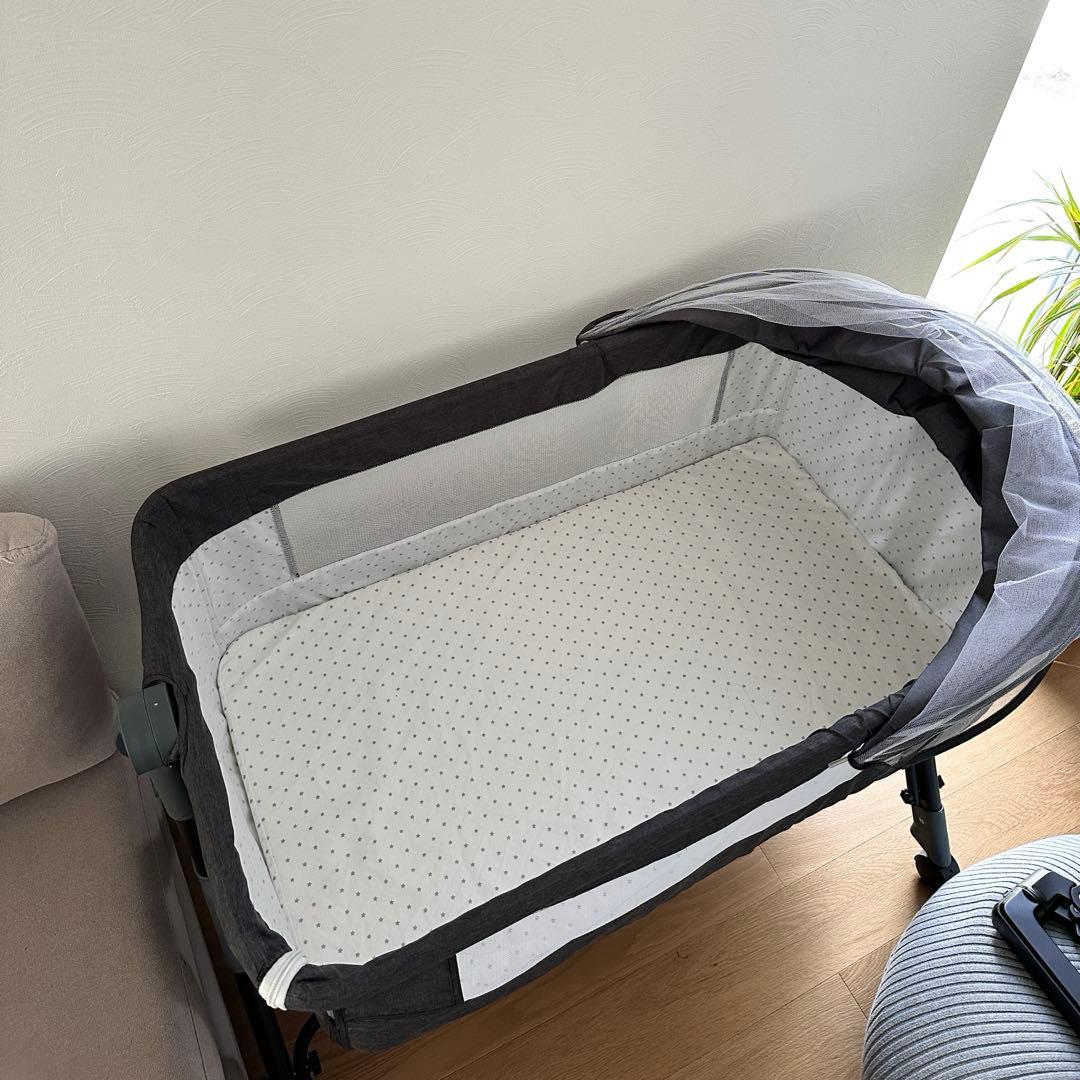 Babygjoy 4-in-1 折りたたみベビーベッド グレー 収納バッグ付き