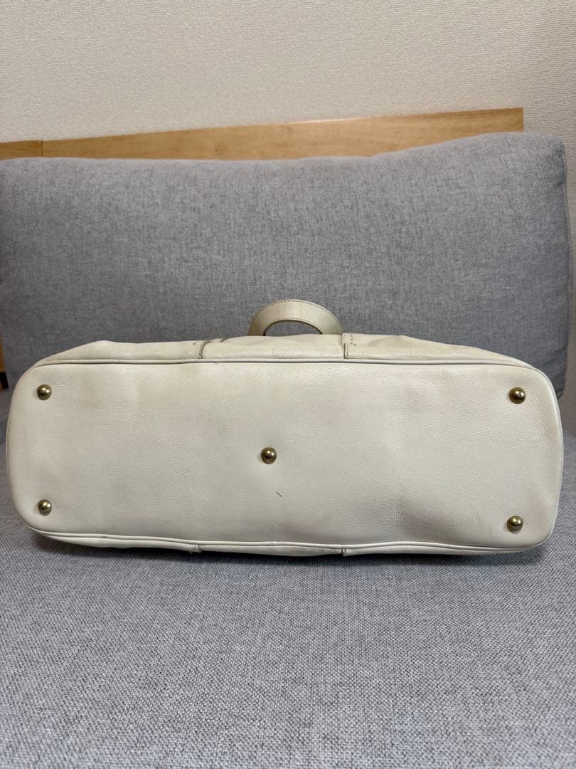Yves Saint Lauren レザーバッグ
