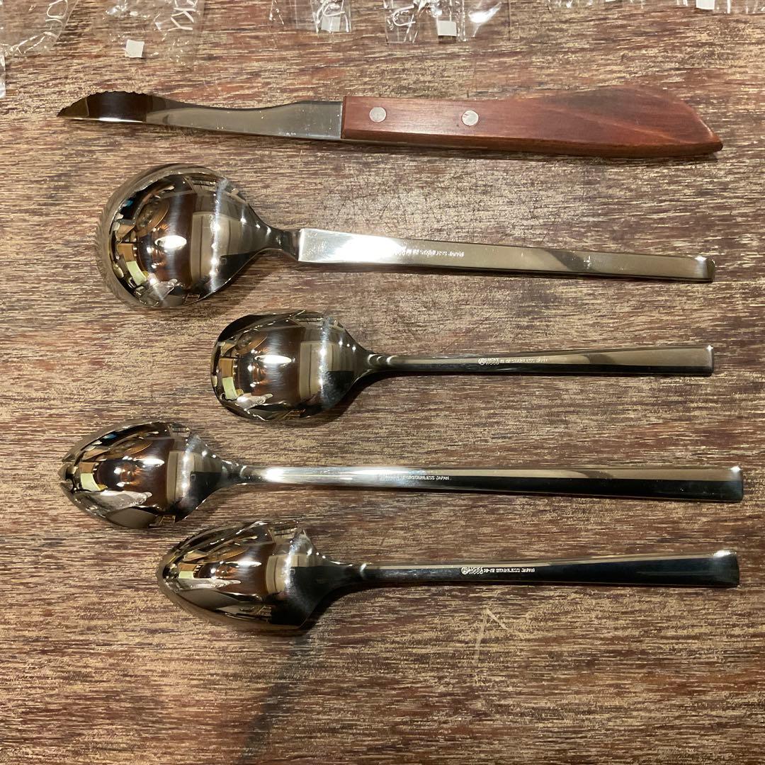 高品質！18ー12 新品 未使用 ラッキーウッド カトラリーセット 18本