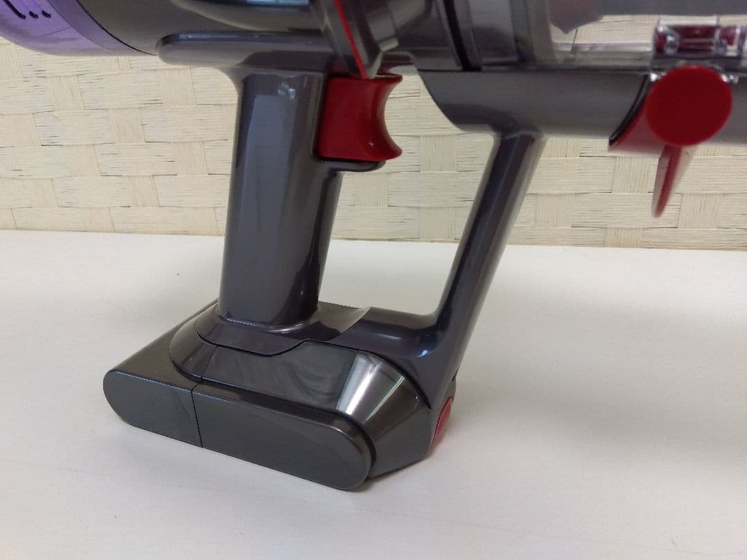 ダイソン Dyson Slim Fluffy SV18 スティッククリーナー