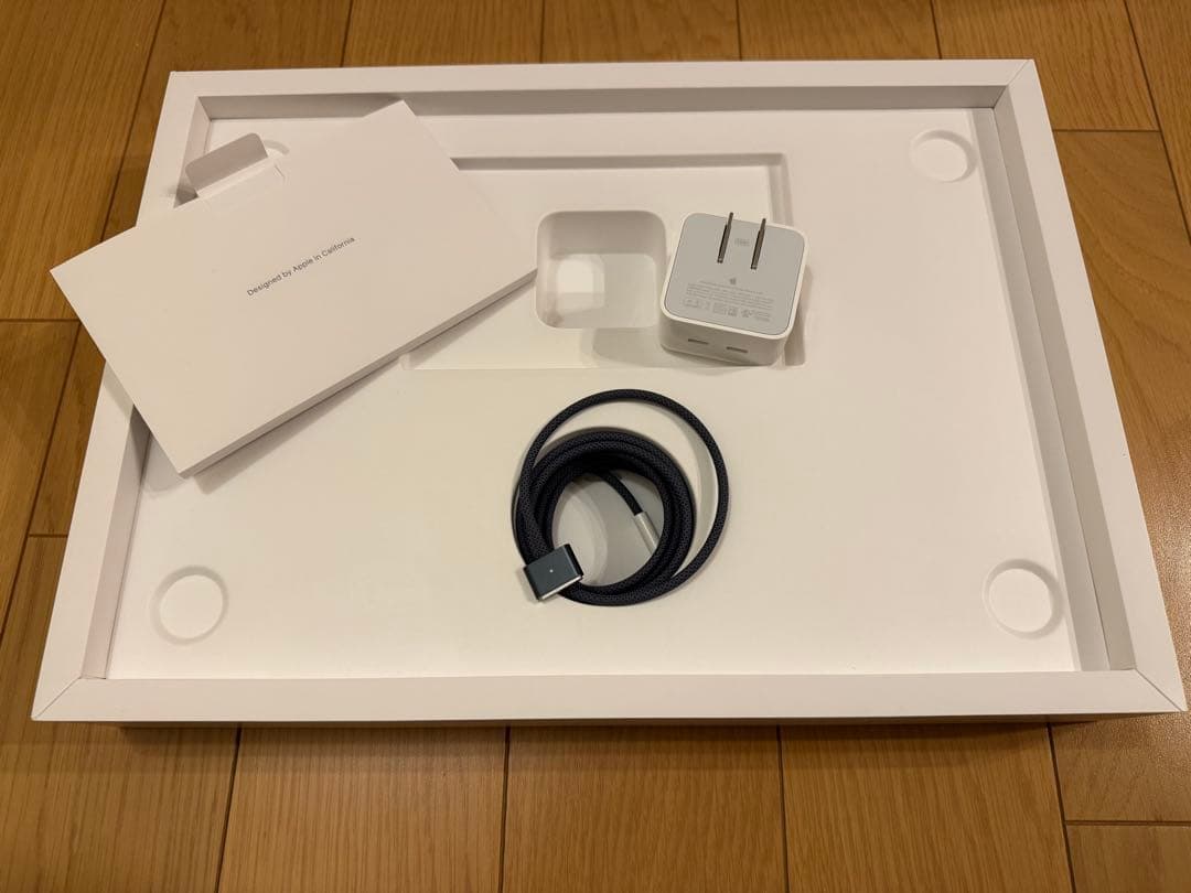 MacBook Air 15インチ M2 付属品完備 バッテリー状態100%