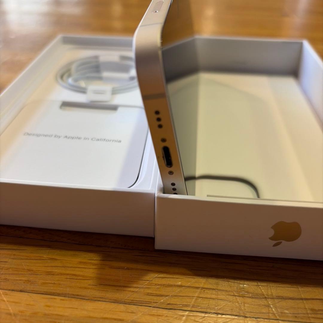 iPhone13 スターライト 128GB