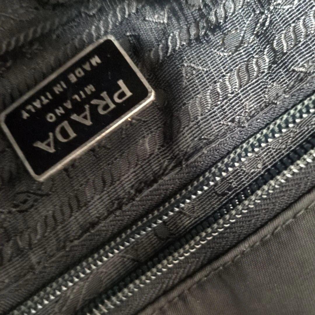 PRADA プラダ 黒ショルダーバッグ