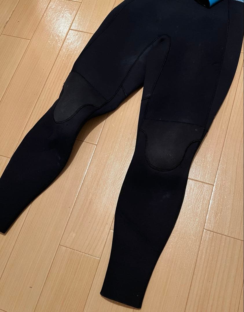 の*ん様 ロキシー　オール5ミリ　裏起毛　ほぼ新品　ウエット　レディース　M程度