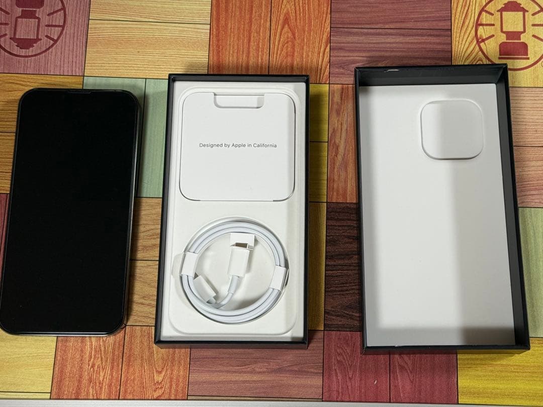 Apple iPhone 13 Pro 256GB SIMロックなし 美品！