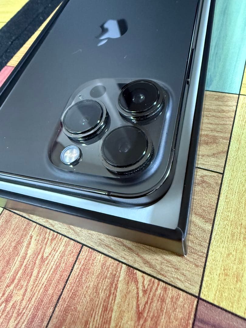 Apple iPhone 13 Pro 256GB SIMロックなし 美品！