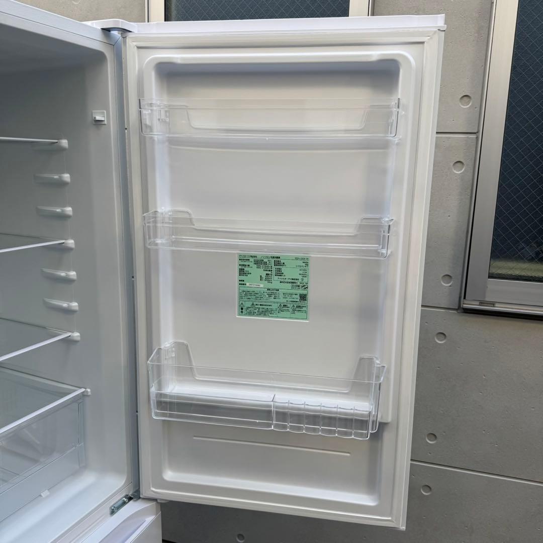 178⭐️2024年製★ほぼ新品★アイリスオーヤマ　冷蔵庫　自動製氷大型300L